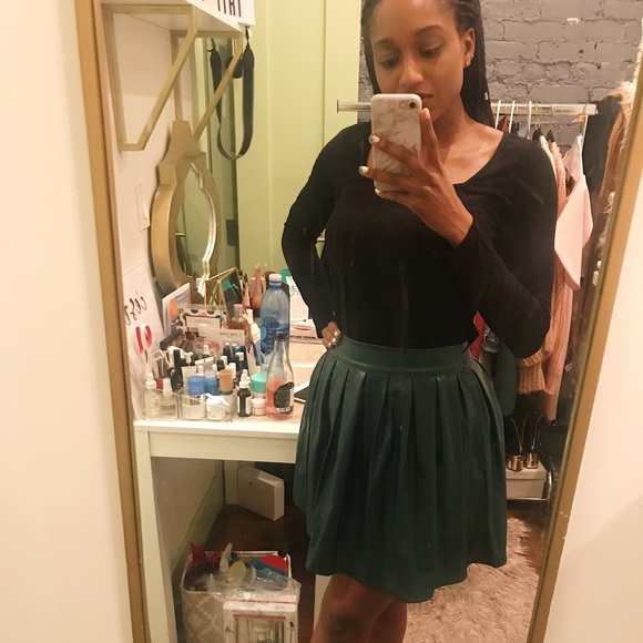 ASOS Green Pleated Faux Leather Mini Skirt - Picture 2 of 4